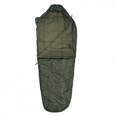 Warmer und isolierender Schlafsack im Mumienmodell - hält Sie warm bis zu einer Temperatur von mindestens 0 °C.